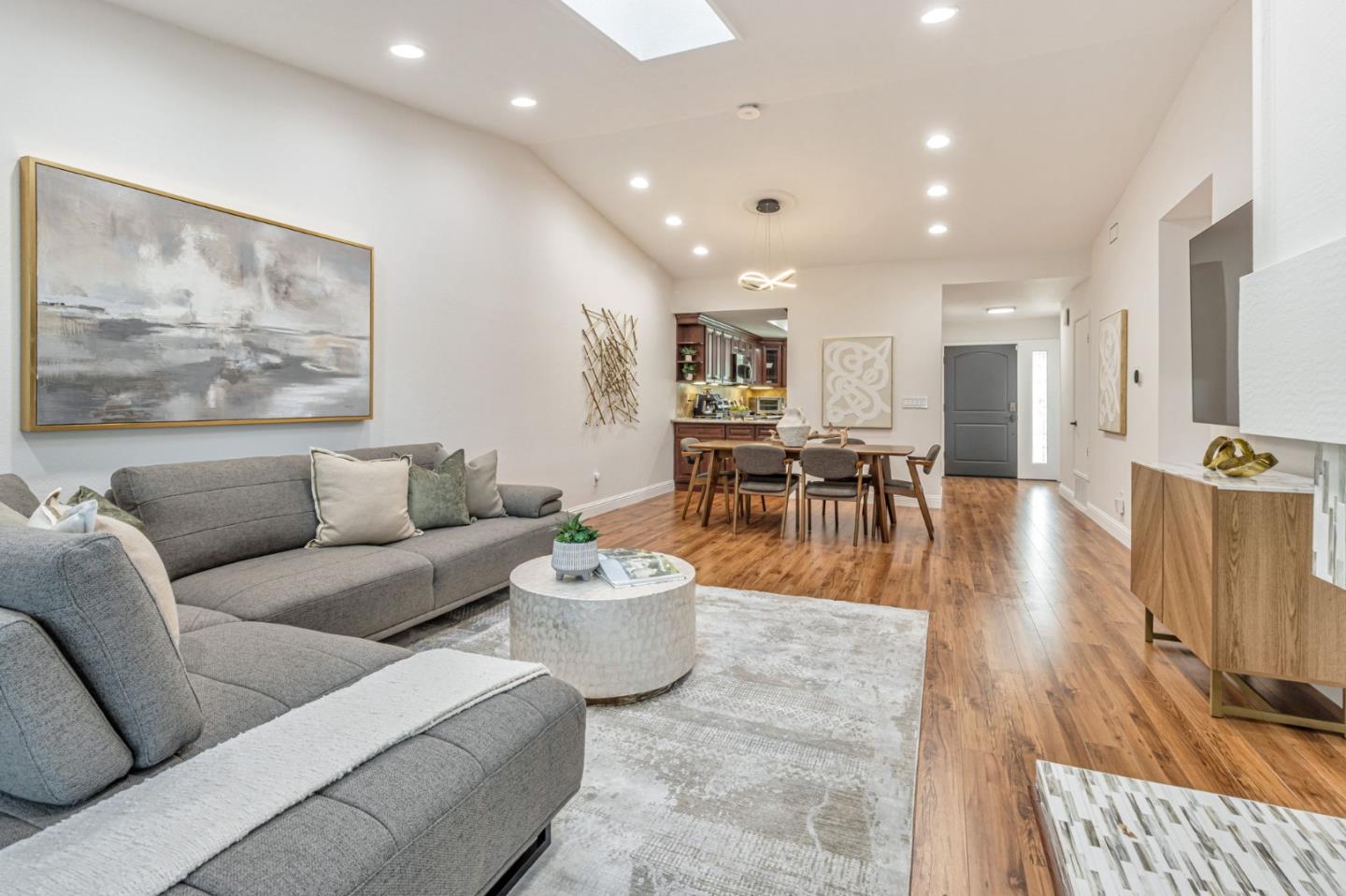 Detail Gallery Image 3 of 32 For 1108 Holly Oak Cir, San Jose,  CA 95120 - 2 Beds | 2 Baths