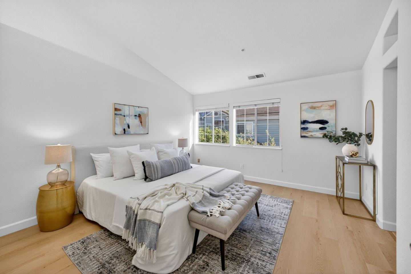 Detail Gallery Image 27 of 63 For 1168 La Rochelle Ter #B,  Sunnyvale,  CA 94089 - 3 Beds | 2/1 Baths