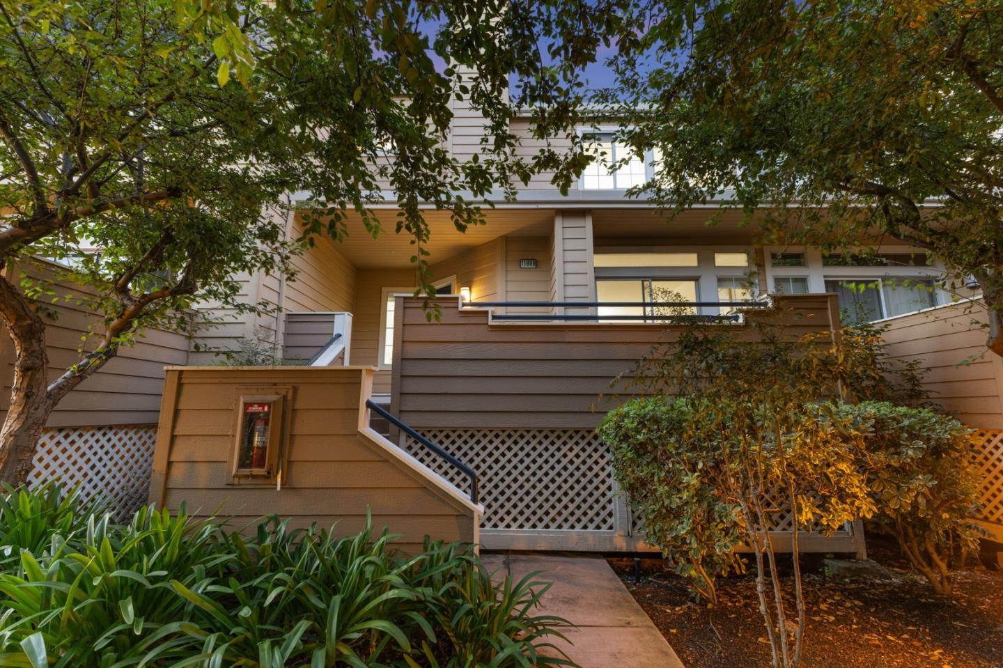 Detail Gallery Image 42 of 63 For 1168 La Rochelle Ter #B,  Sunnyvale,  CA 94089 - 3 Beds | 2/1 Baths