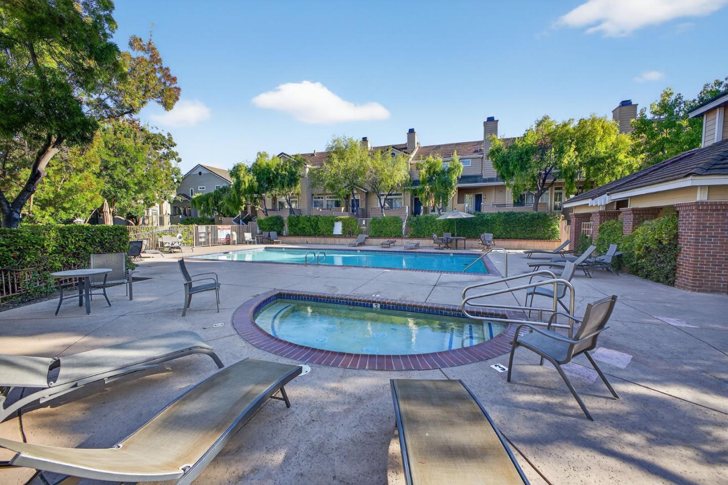 Detail Gallery Image 47 of 63 For 1168 La Rochelle Ter #B,  Sunnyvale,  CA 94089 - 3 Beds | 2/1 Baths