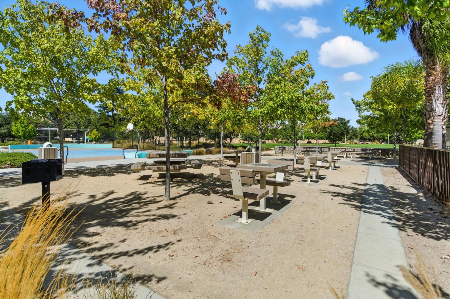 Detail Gallery Image 57 of 63 For 1168 La Rochelle Ter #B,  Sunnyvale,  CA 94089 - 3 Beds | 2/1 Baths