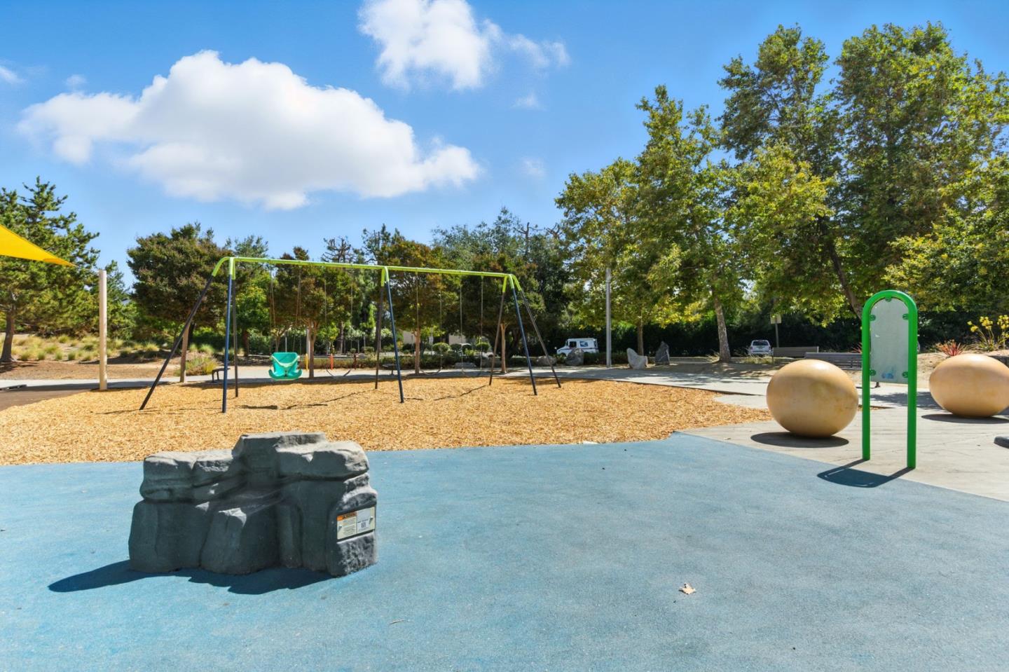 Detail Gallery Image 59 of 63 For 1168 La Rochelle Ter #B,  Sunnyvale,  CA 94089 - 3 Beds | 2/1 Baths