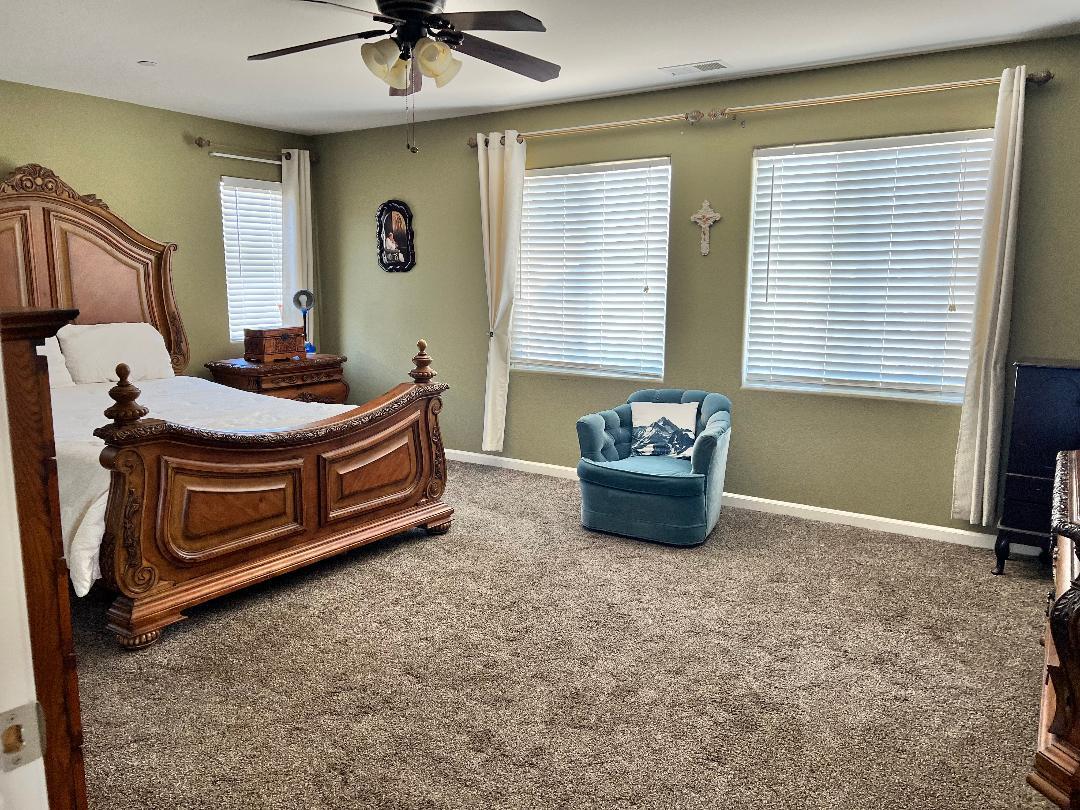 Detail Gallery Image 10 of 22 For 237 Bianco Way, Greenfield,  CA 93927 - 5 Beds | 3 Baths