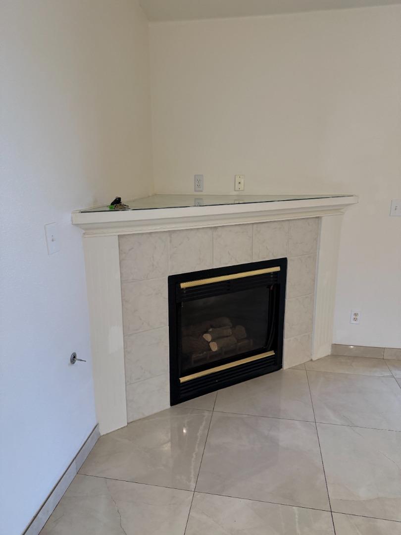 Detail Gallery Image 15 of 37 For 1542 N Alluvial Ave #128,  Fresno,  CA 93720 - 3 Beds | 2 Baths