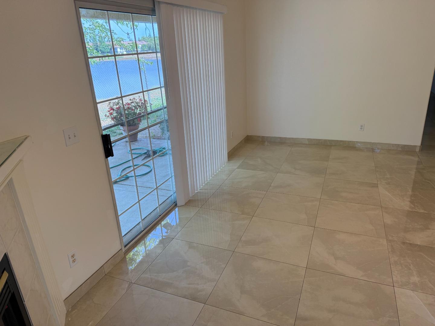 Detail Gallery Image 18 of 37 For 1542 N Alluvial Ave #128,  Fresno,  CA 93720 - 3 Beds | 2 Baths