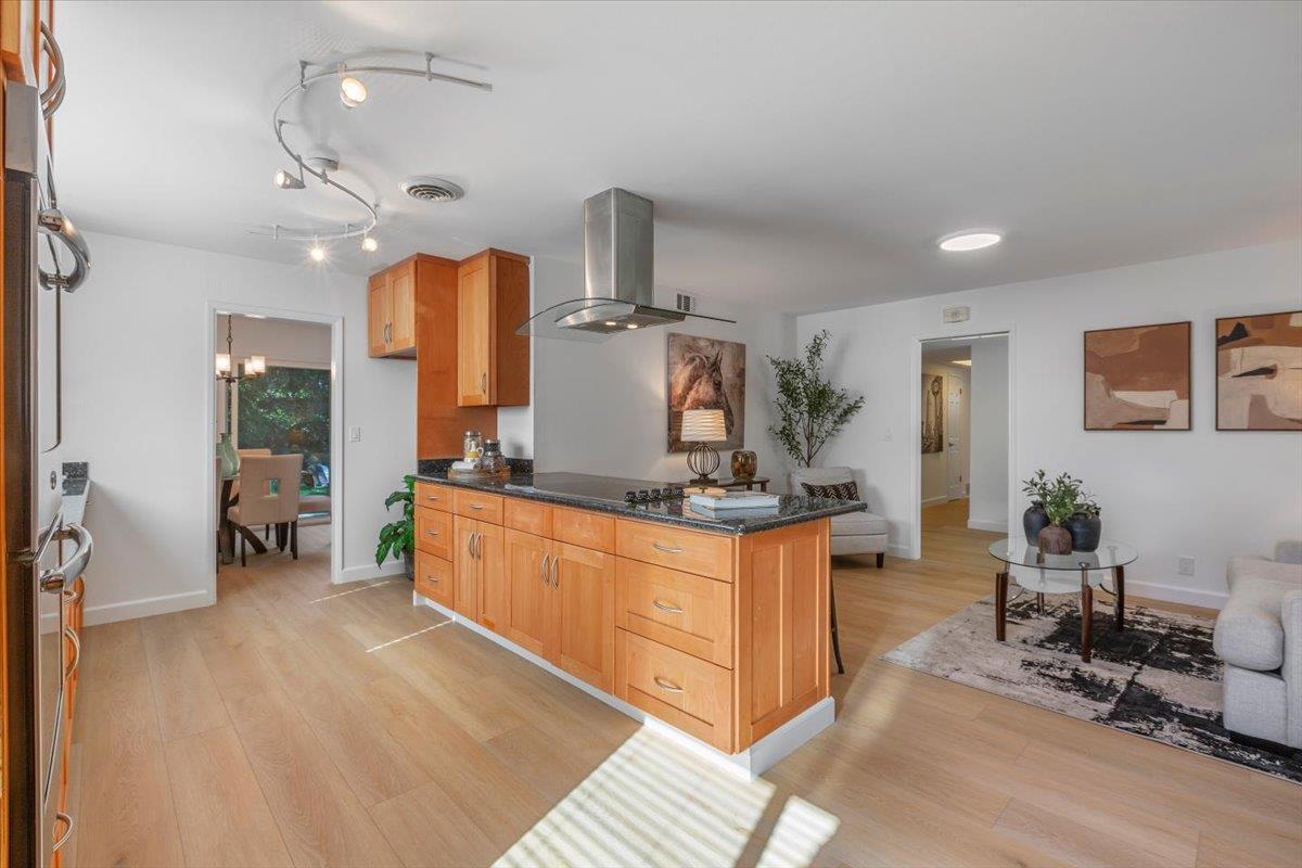 Detail Gallery Image 11 of 42 For 119 Belcrest Dr, Los Gatos,  CA 95032 - 4 Beds | 2 Baths
