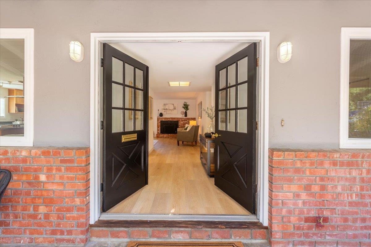 Detail Gallery Image 4 of 42 For 119 Belcrest Dr, Los Gatos,  CA 95032 - 4 Beds | 2 Baths