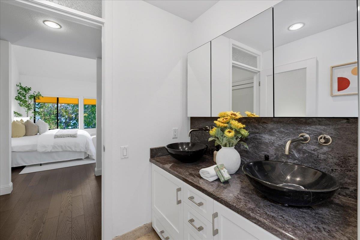 Detail Gallery Image 34 of 68 For 617 Portofino Ln, Foster City,  CA 94404 - 2 Beds | 2/1 Baths