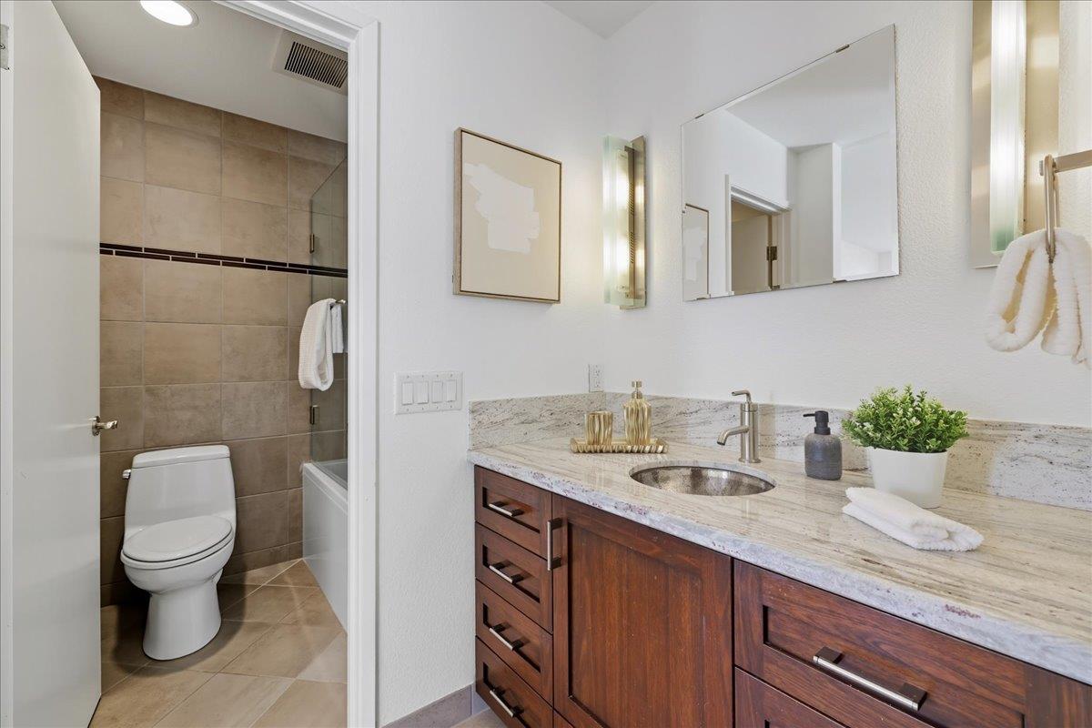 Detail Gallery Image 40 of 68 For 617 Portofino Ln, Foster City,  CA 94404 - 2 Beds | 2/1 Baths