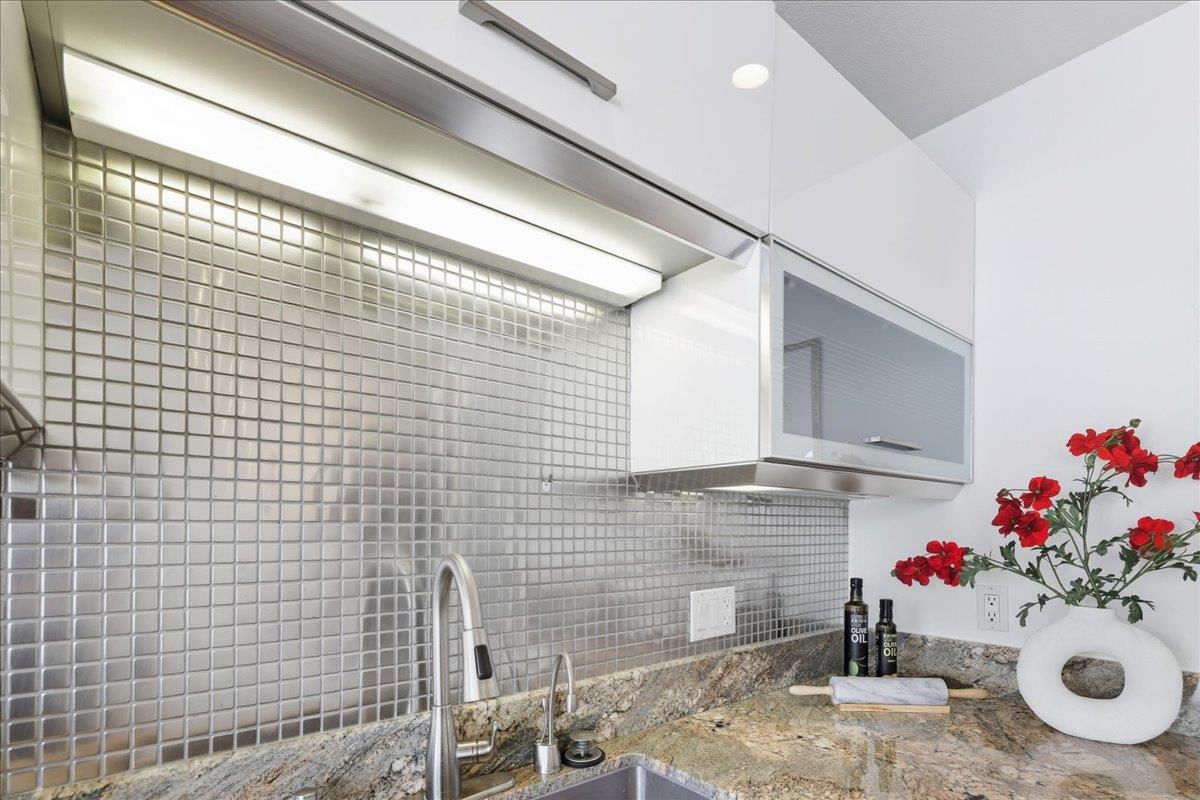 Detail Gallery Image 49 of 68 For 617 Portofino Ln, Foster City,  CA 94404 - 2 Beds | 2/1 Baths