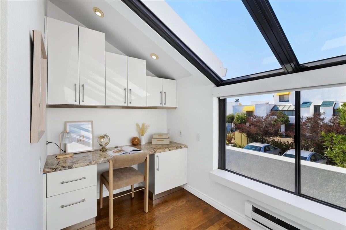 Detail Gallery Image 6 of 68 For 617 Portofino Ln, Foster City,  CA 94404 - 2 Beds | 2/1 Baths