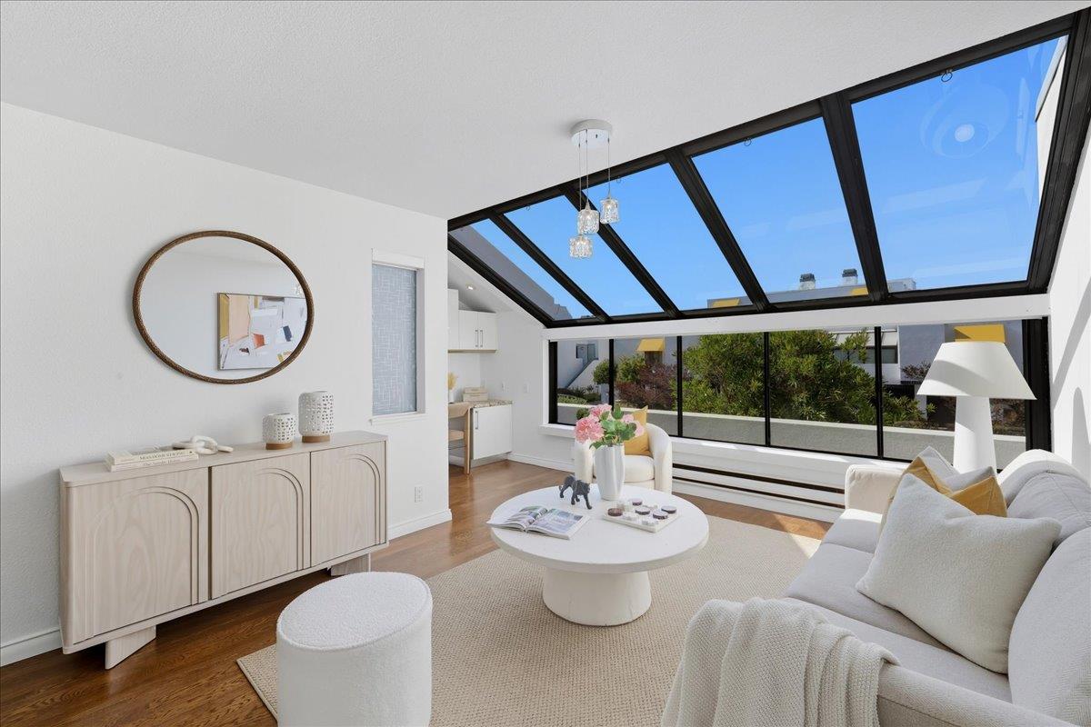Detail Gallery Image 8 of 68 For 617 Portofino Ln, Foster City,  CA 94404 - 2 Beds | 2/1 Baths
