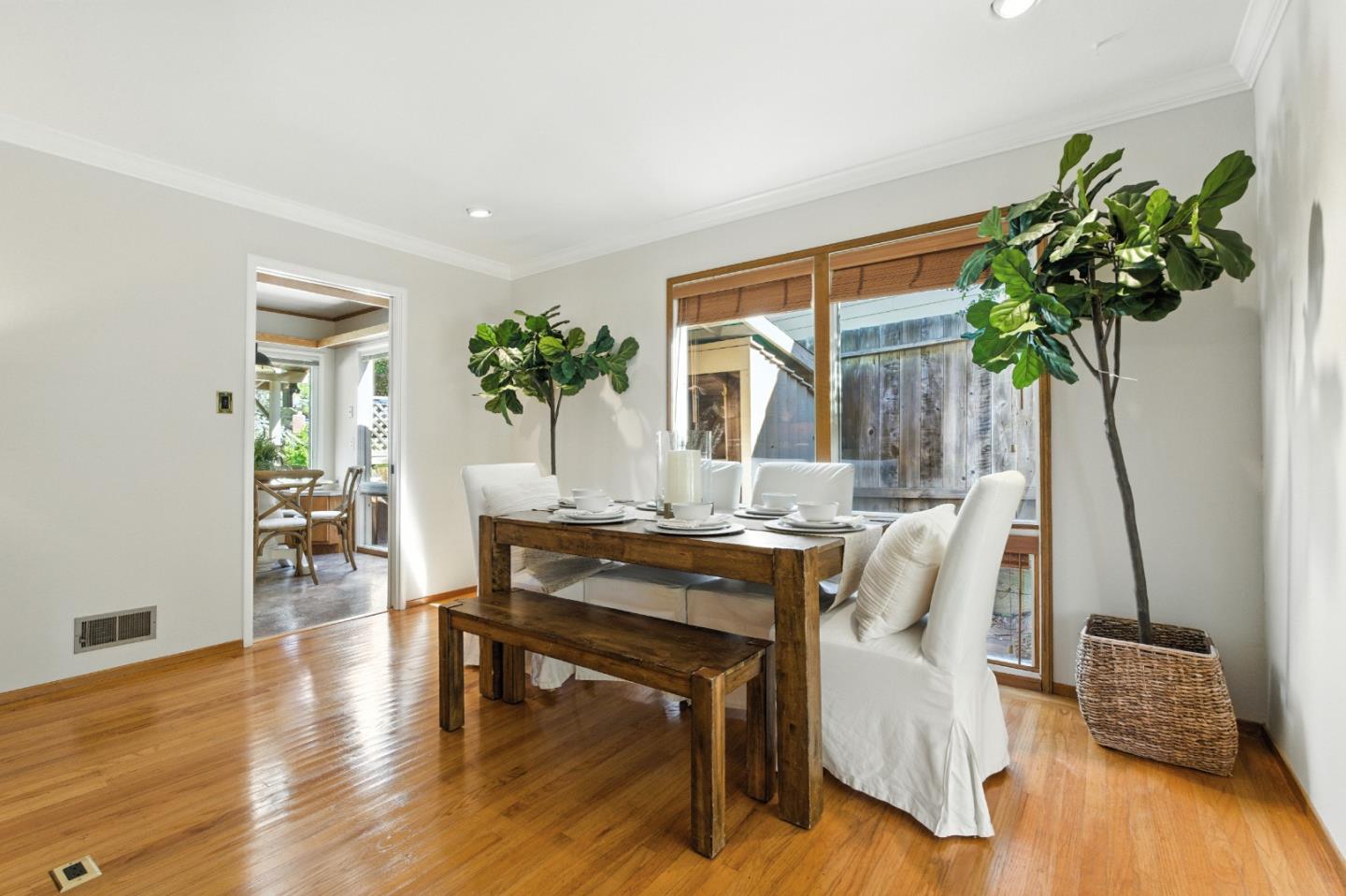 Detail Gallery Image 16 of 69 For 1627 El Verano Way, Belmont,  CA 94002 - 3 Beds | 2 Baths