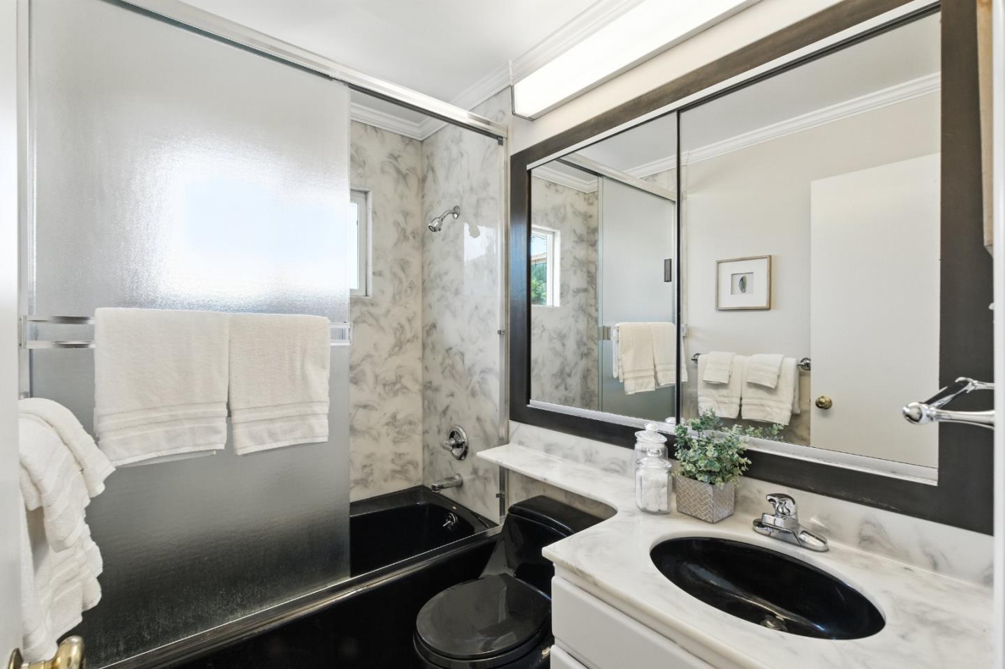 Detail Gallery Image 34 of 69 For 1627 El Verano Way, Belmont,  CA 94002 - 3 Beds | 2 Baths