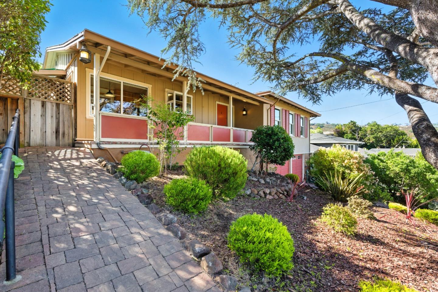 Detail Gallery Image 4 of 69 For 1627 El Verano Way, Belmont,  CA 94002 - 3 Beds | 2 Baths