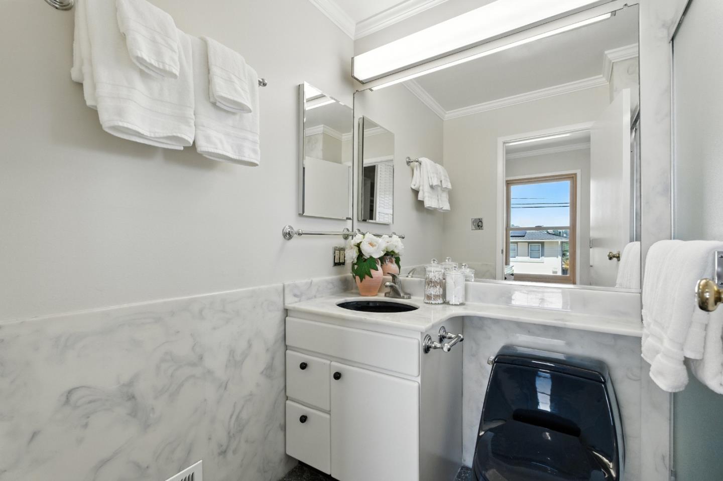 Detail Gallery Image 45 of 69 For 1627 El Verano Way, Belmont,  CA 94002 - 3 Beds | 2 Baths