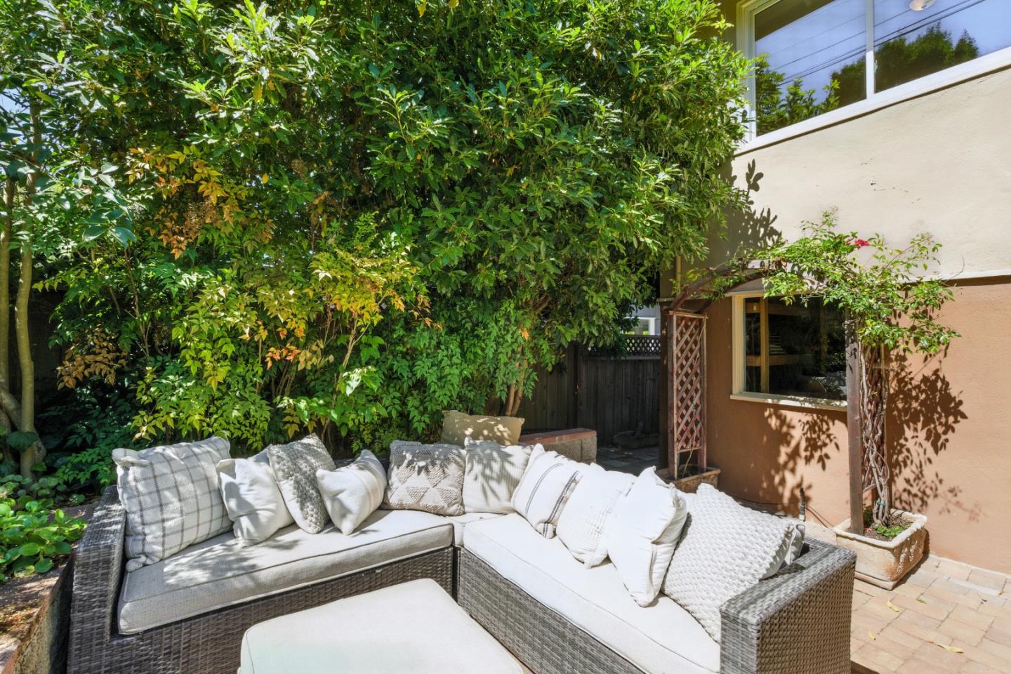 Detail Gallery Image 58 of 69 For 1627 El Verano Way, Belmont,  CA 94002 - 3 Beds | 2 Baths