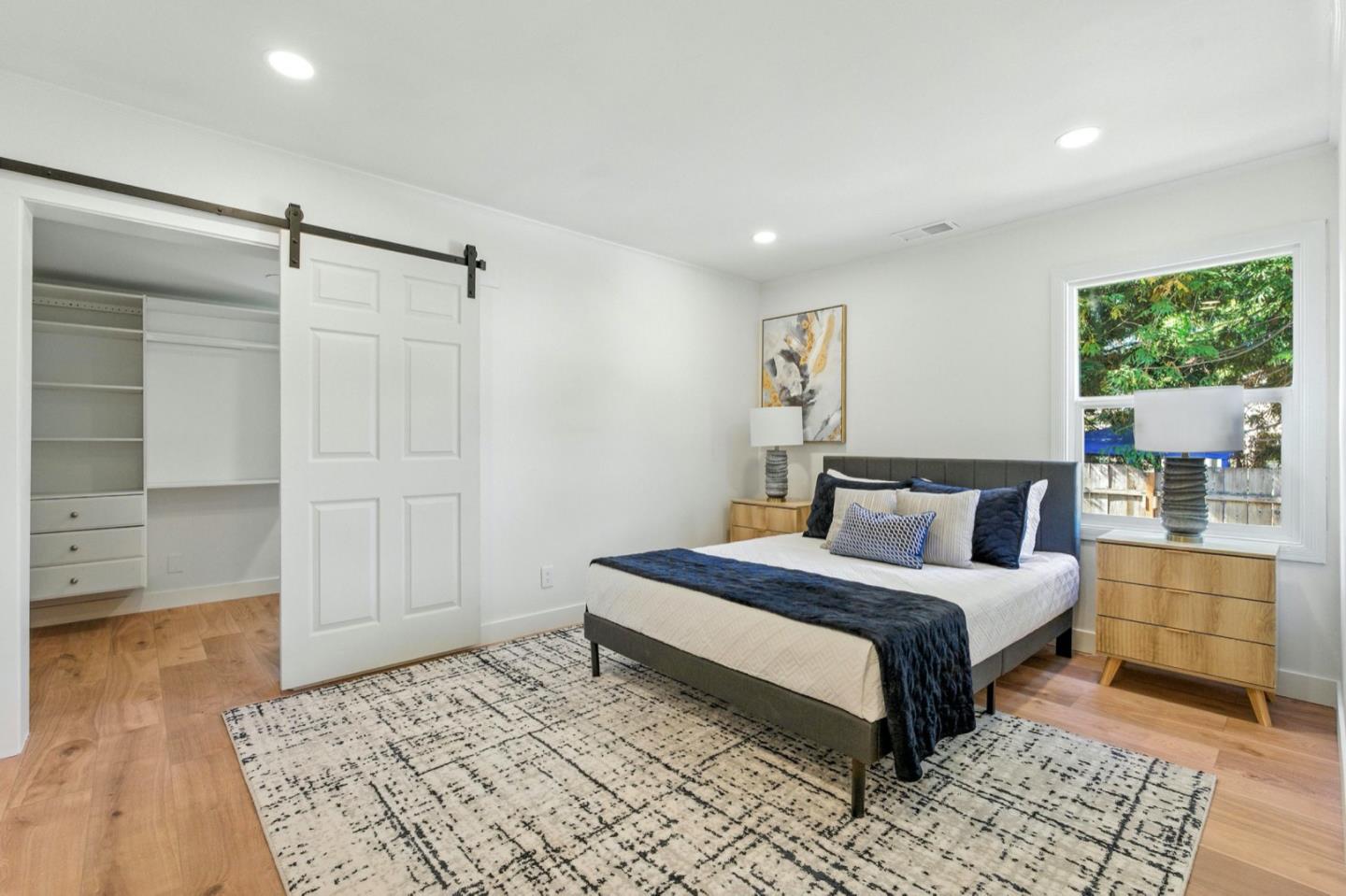 Detail Gallery Image 14 of 33 For 241 E Taylor, Sunnyvale,  CA 94085 - 3 Beds | 2 Baths