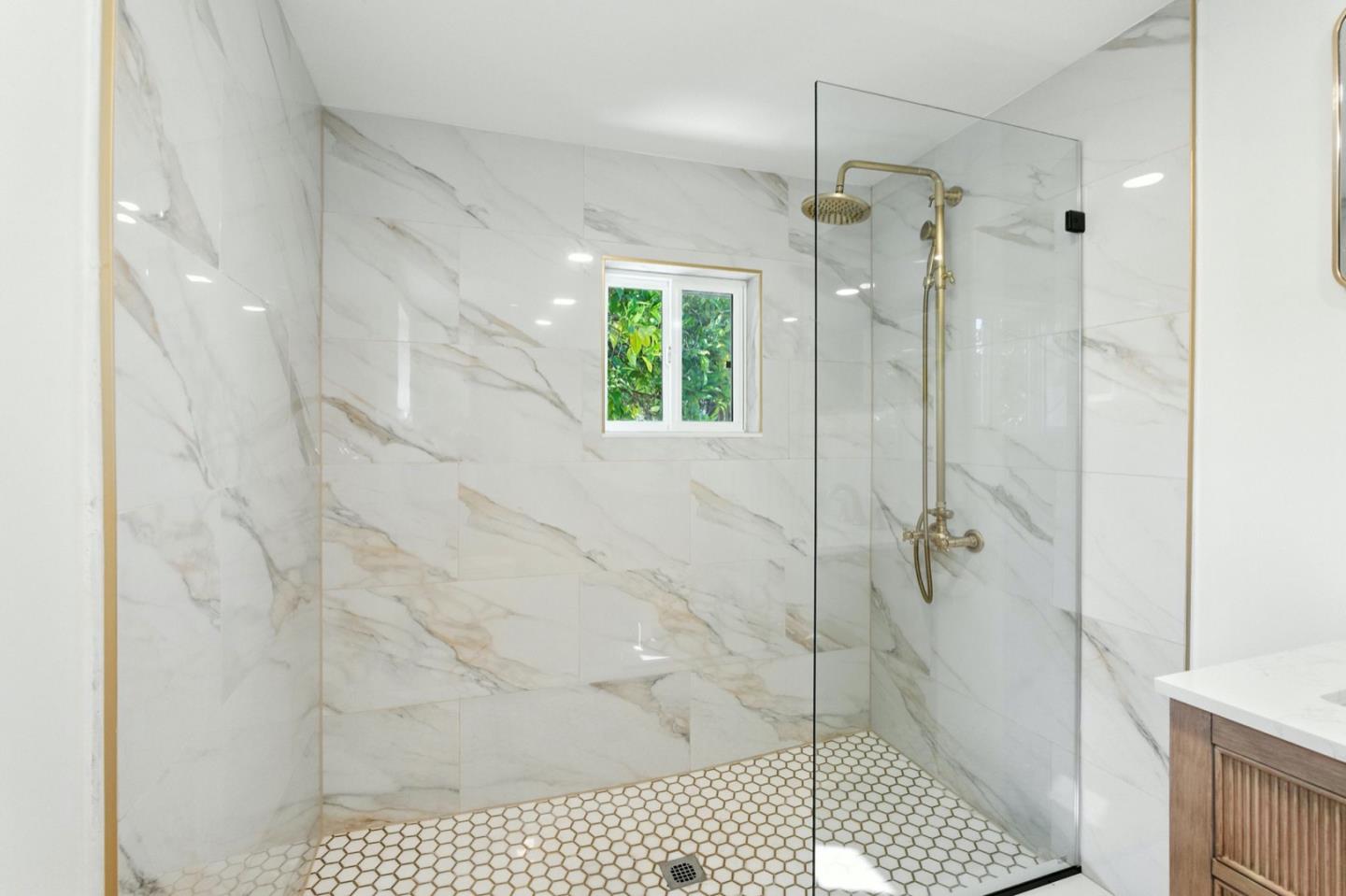 Detail Gallery Image 17 of 33 For 241 E Taylor, Sunnyvale,  CA 94085 - 3 Beds | 2 Baths