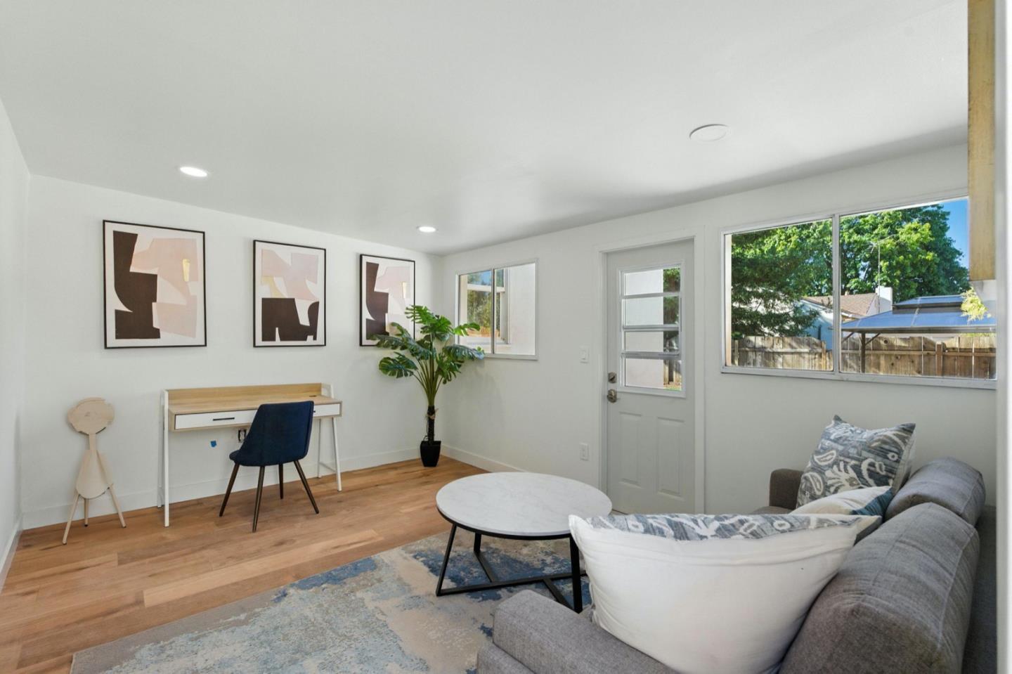Detail Gallery Image 23 of 33 For 241 E Taylor, Sunnyvale,  CA 94085 - 3 Beds | 2 Baths