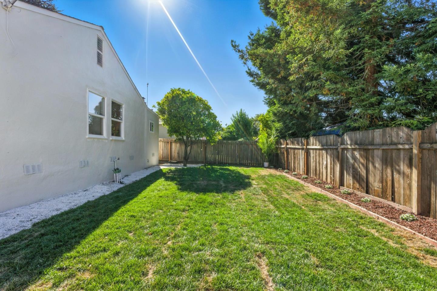 Detail Gallery Image 25 of 33 For 241 E Taylor, Sunnyvale,  CA 94085 - 3 Beds | 2 Baths
