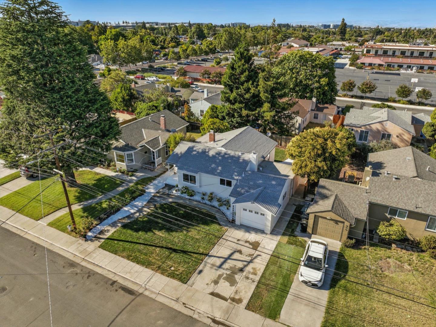 Detail Gallery Image 30 of 33 For 241 E Taylor, Sunnyvale,  CA 94085 - 3 Beds | 2 Baths