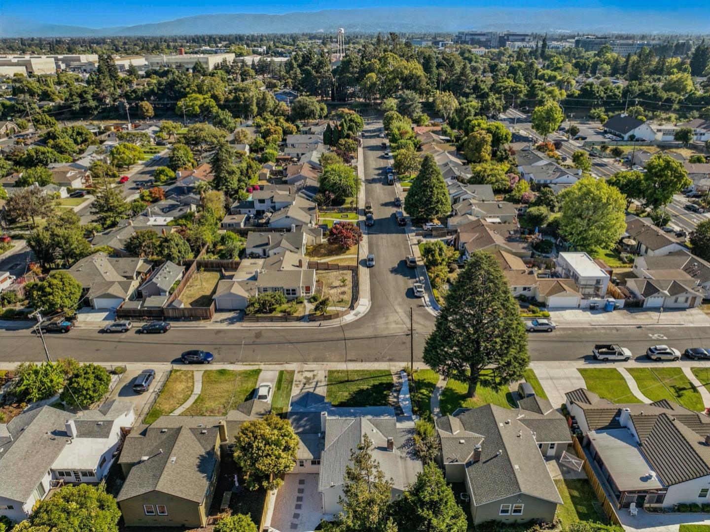 Detail Gallery Image 32 of 33 For 241 E Taylor, Sunnyvale,  CA 94085 - 3 Beds | 2 Baths