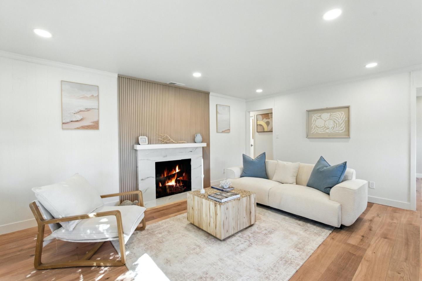 Detail Gallery Image 5 of 33 For 241 E Taylor, Sunnyvale,  CA 94085 - 3 Beds | 2 Baths