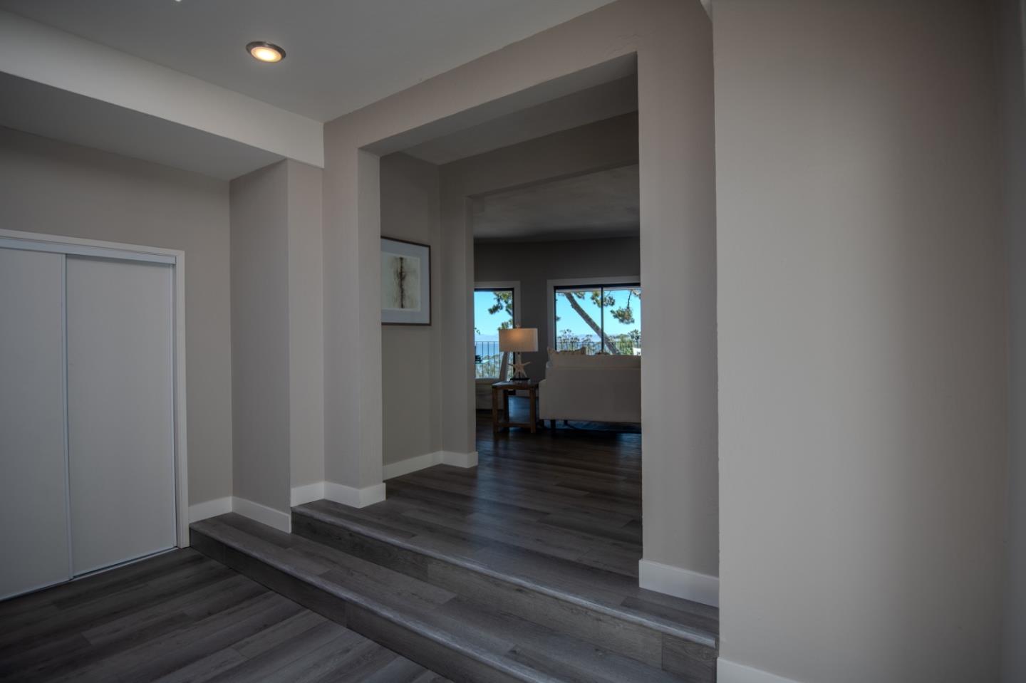 Detail Gallery Image 12 of 83 For 970 Columbus St, El Granada,  CA 94018 - 3 Beds | 2 Baths