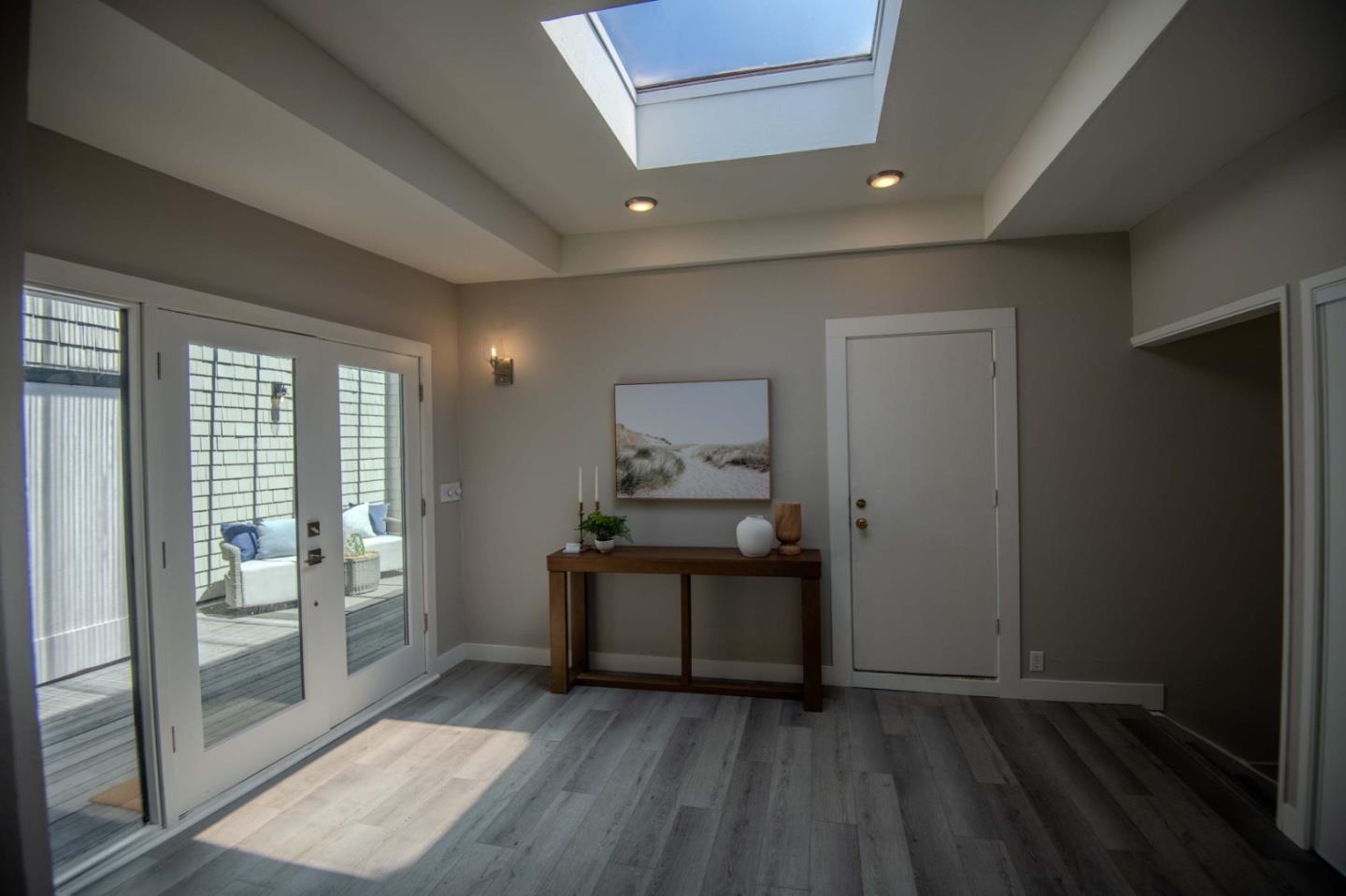 Detail Gallery Image 13 of 83 For 970 Columbus St, El Granada,  CA 94018 - 3 Beds | 2 Baths