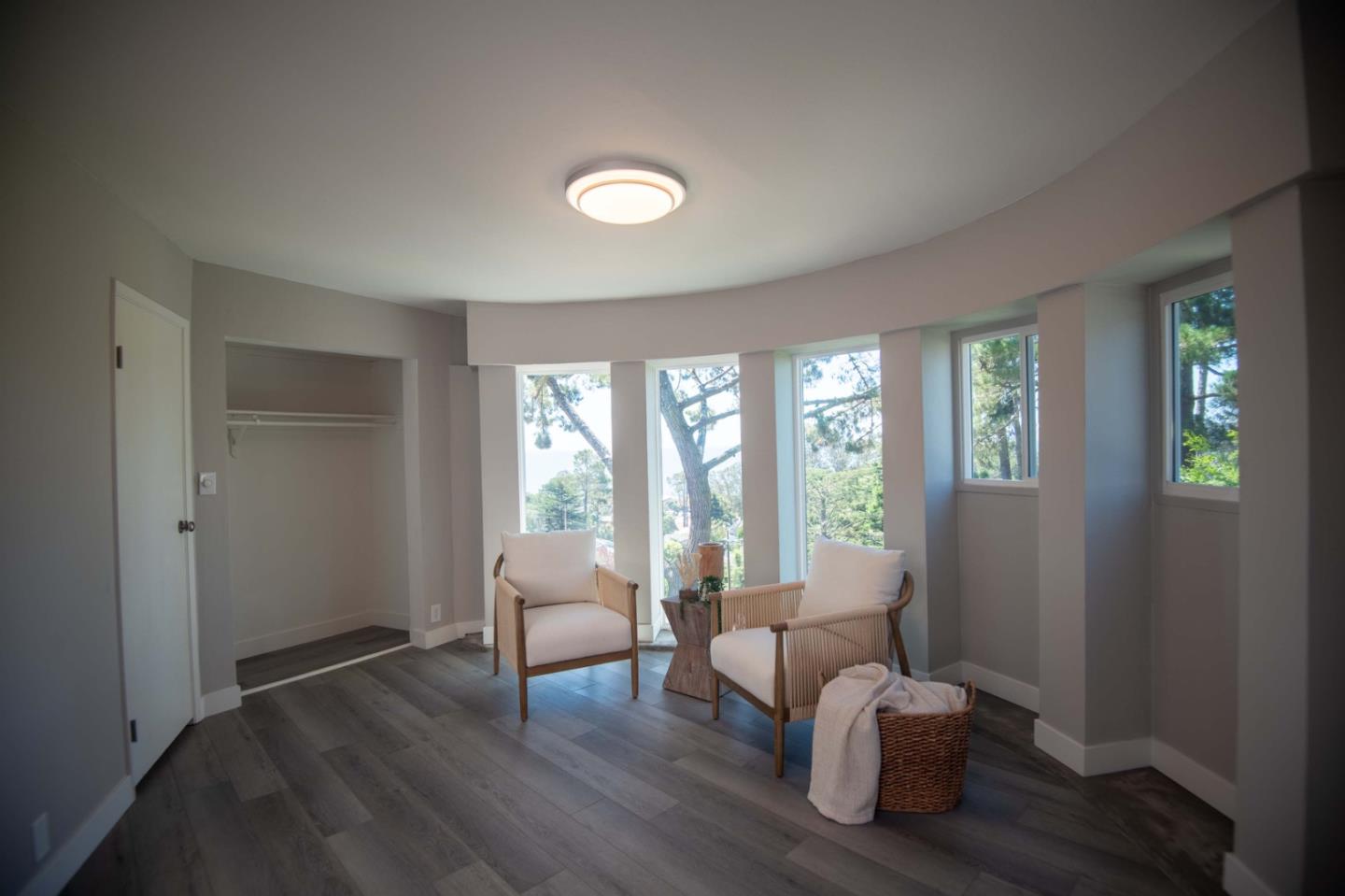 Detail Gallery Image 19 of 83 For 970 Columbus St, El Granada,  CA 94018 - 3 Beds | 2 Baths