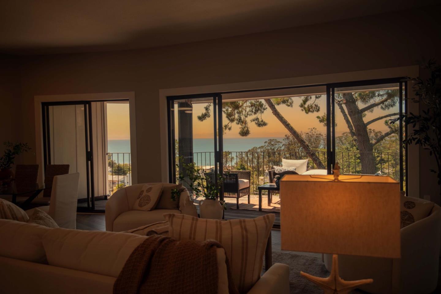 Detail Gallery Image 3 of 83 For 970 Columbus St, El Granada,  CA 94018 - 3 Beds | 2 Baths