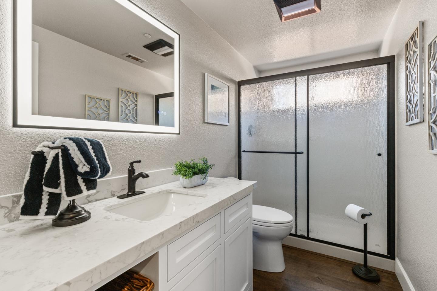 Detail Gallery Image 13 of 39 For 523 Summertree Dr, Livermore,  CA 94551 - 4 Beds | 3 Baths