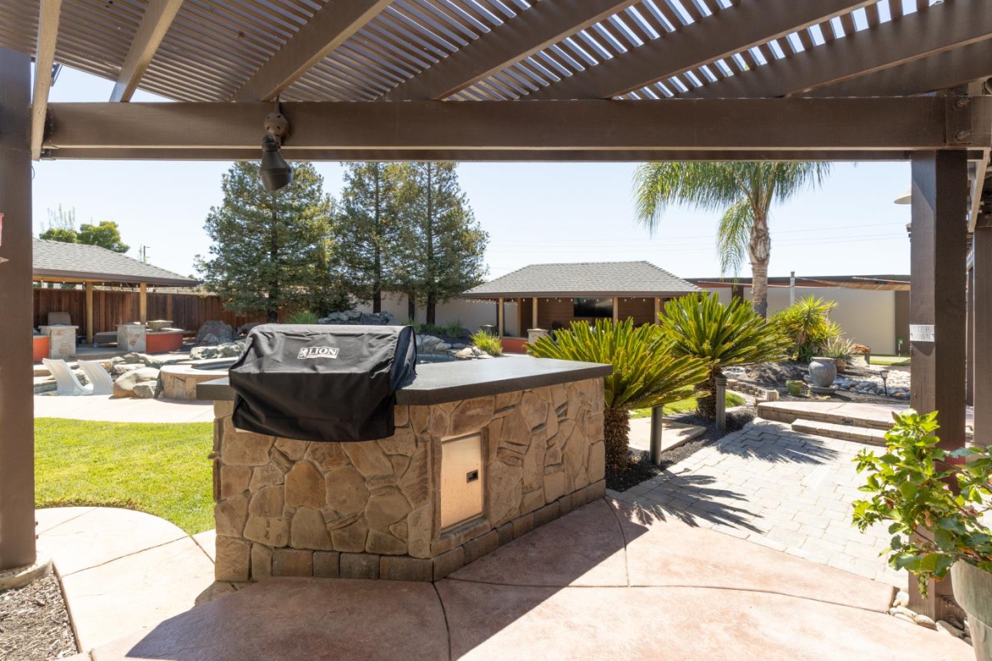 Detail Gallery Image 26 of 39 For 523 Summertree Dr, Livermore,  CA 94551 - 4 Beds | 3 Baths