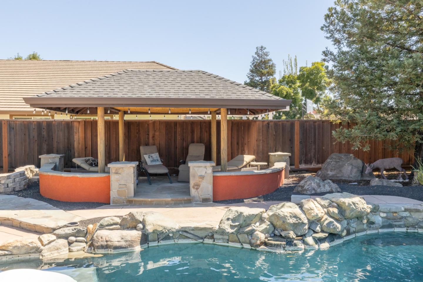 Detail Gallery Image 31 of 39 For 523 Summertree Dr, Livermore,  CA 94551 - 4 Beds | 3 Baths