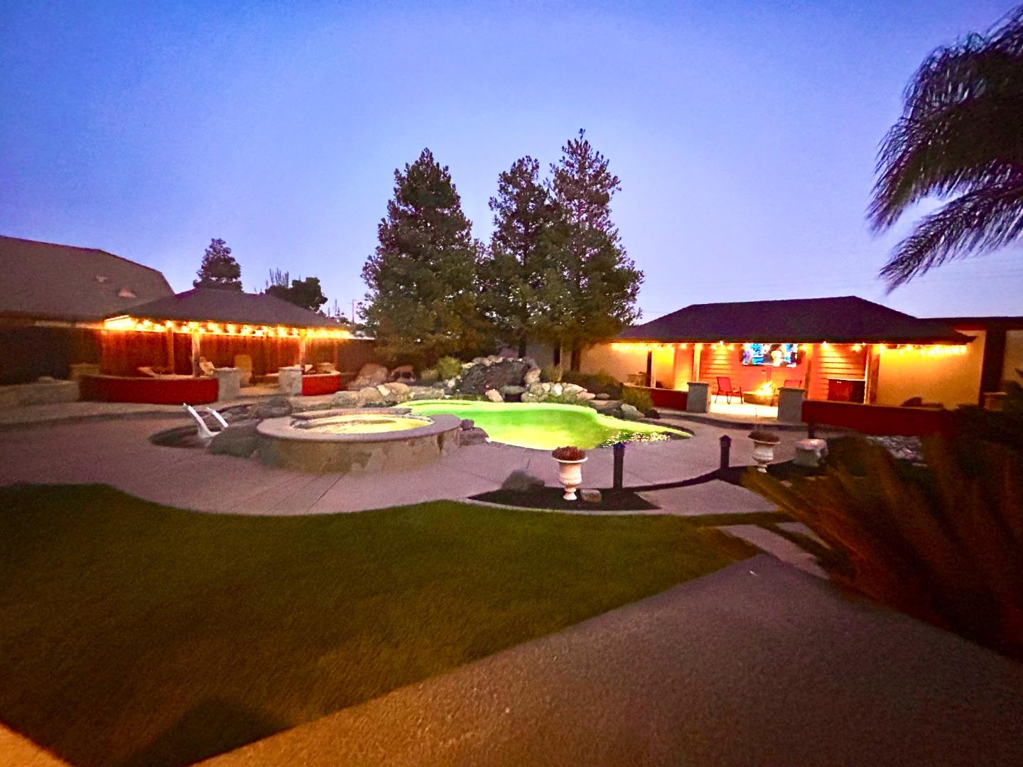 Detail Gallery Image 38 of 39 For 523 Summertree Dr, Livermore,  CA 94551 - 4 Beds | 3 Baths