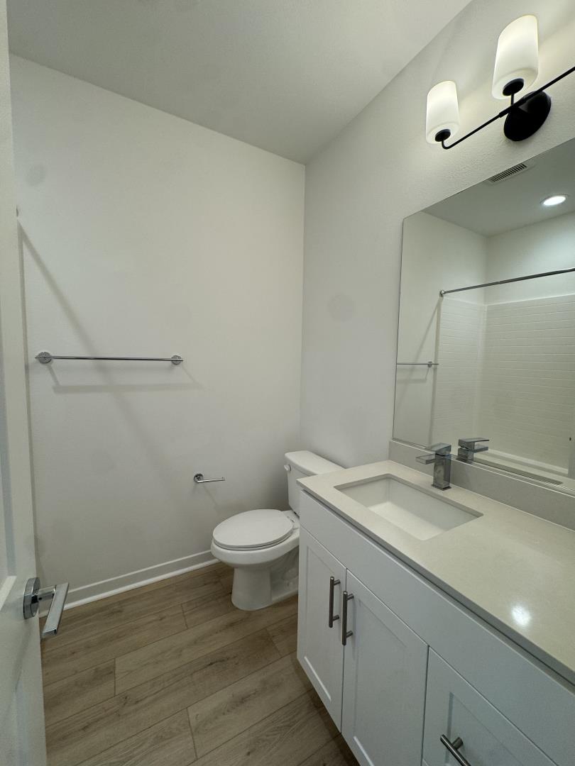 Detail Gallery Image 23 of 42 For 220 Babson Court, Claremont,  CA 91711 - 4 Beds | 3/1 Baths