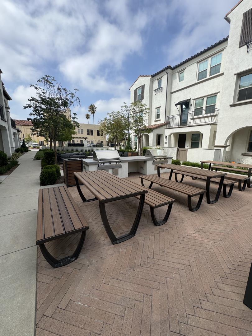 Detail Gallery Image 39 of 42 For 220 Babson Court, Claremont,  CA 91711 - 4 Beds | 3/1 Baths
