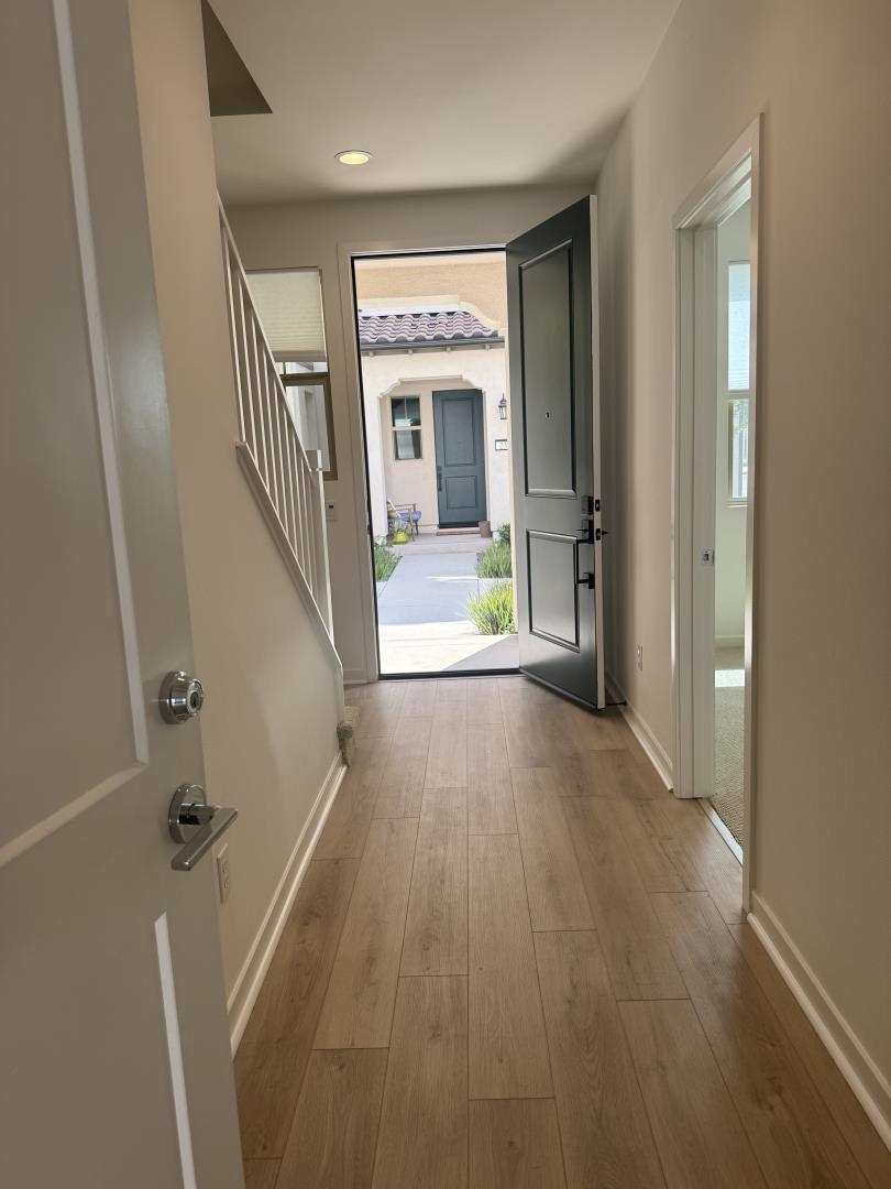 Detail Gallery Image 6 of 42 For 220 Babson Court, Claremont,  CA 91711 - 4 Beds | 3/1 Baths