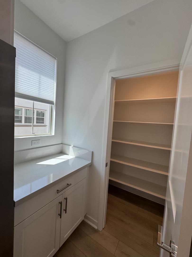Detail Gallery Image 9 of 42 For 220 Babson Court, Claremont,  CA 91711 - 4 Beds | 3/1 Baths