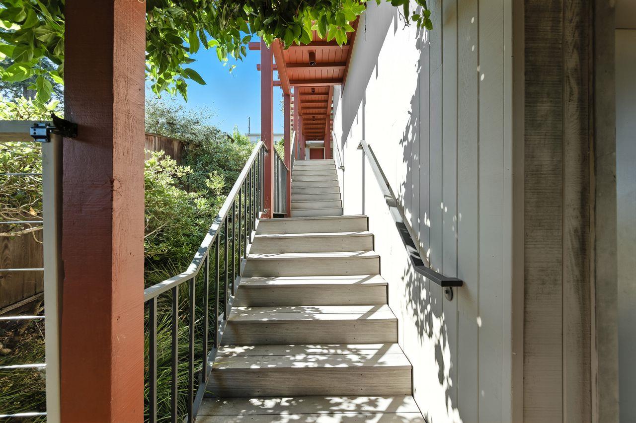 Detail Gallery Image 47 of 72 For 790 Hillcrest Way, Redwood City,  CA 94062 - 4 Beds | 3 Baths