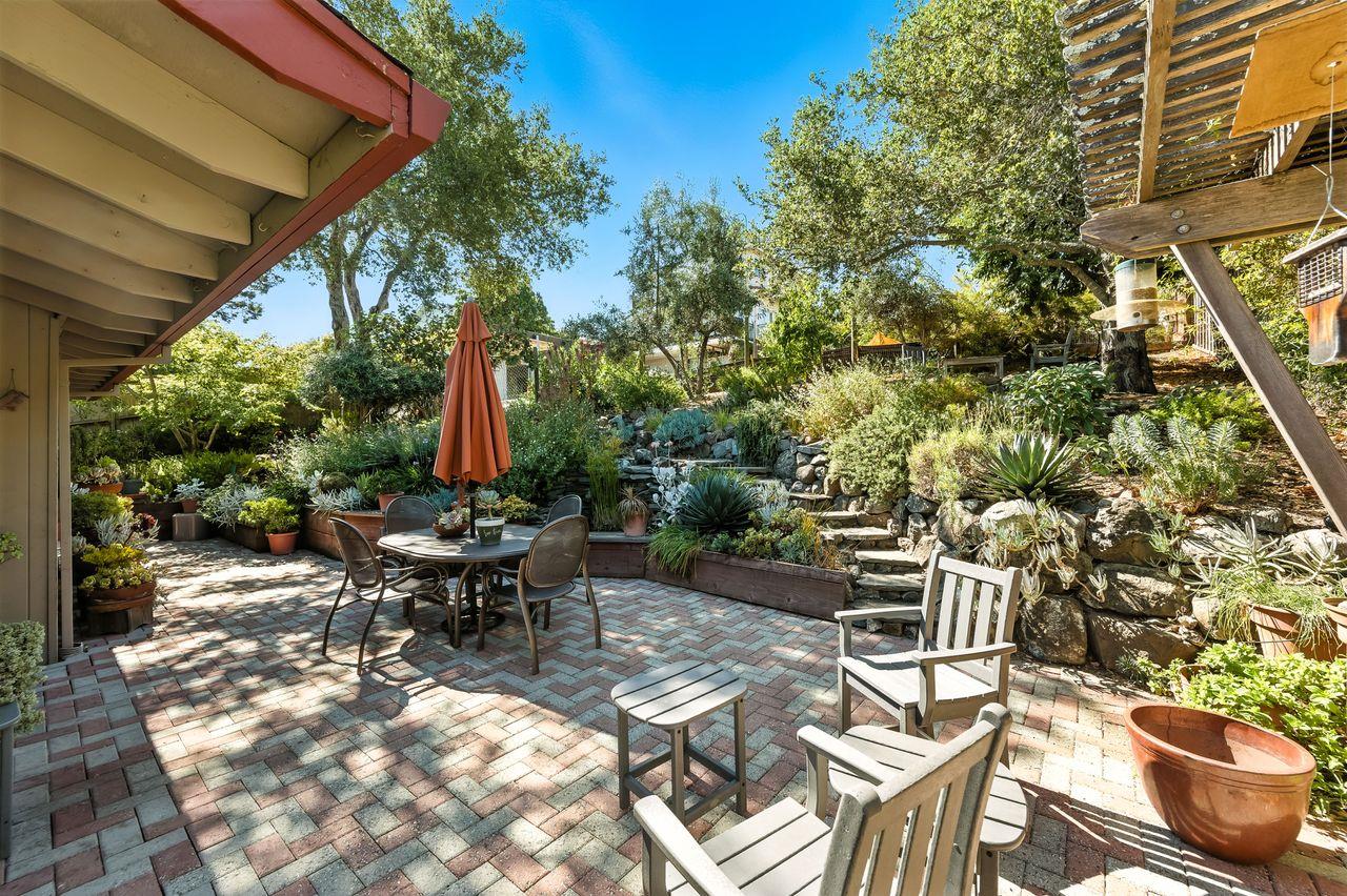 Detail Gallery Image 62 of 72 For 790 Hillcrest Way, Redwood City,  CA 94062 - 4 Beds | 3 Baths