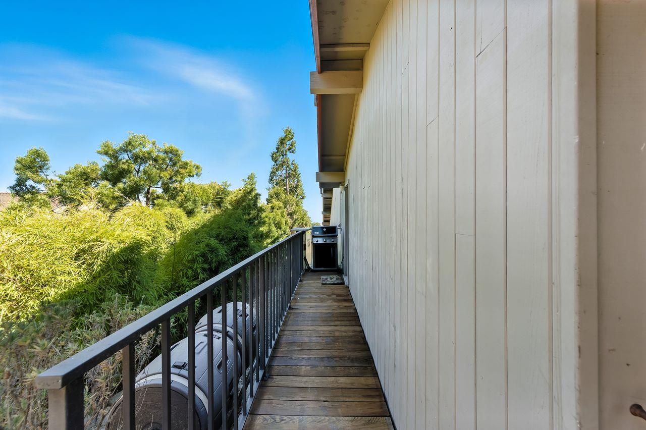 Detail Gallery Image 70 of 72 For 790 Hillcrest Way, Redwood City,  CA 94062 - 4 Beds | 3 Baths