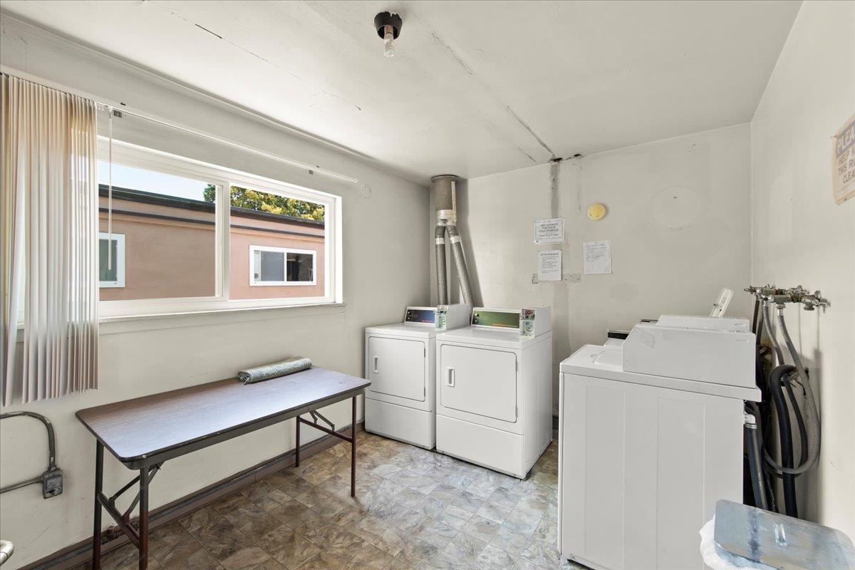 Detail Gallery Image 7 of 7 For 1440 Gordon St, Redwood City,  CA 94061 - – Beds | – Baths