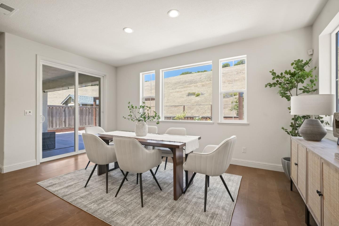 Detail Gallery Image 24 of 76 For 29732 Cantera Dr, Hayward,  CA 94544 - 4 Beds | 3 Baths