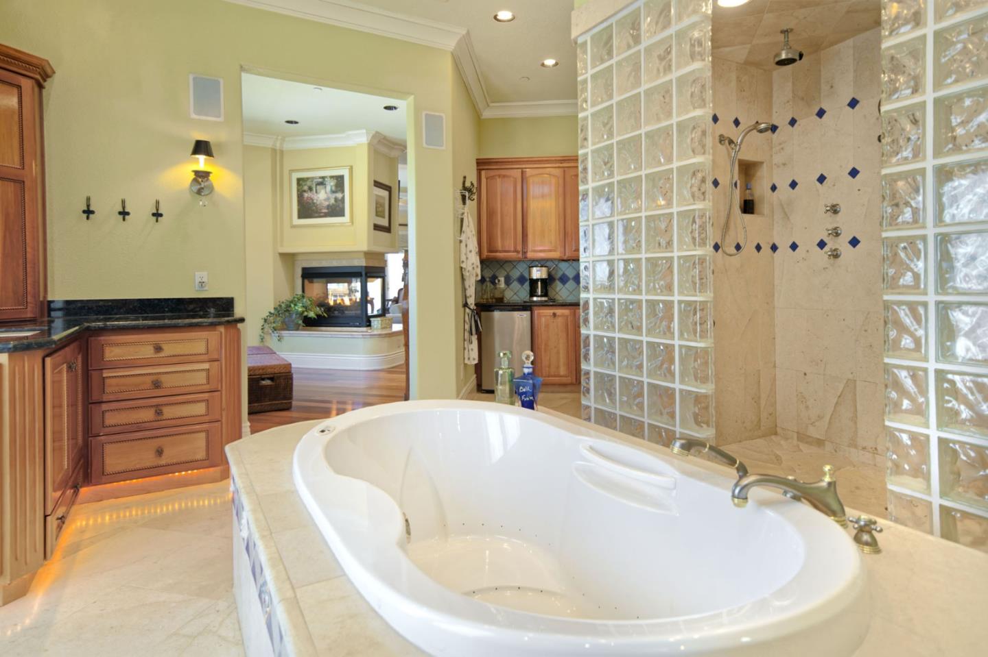 Detail Gallery Image 46 of 85 For 7003 Hollow Lake Way, San Jose,  CA 95120 - 4 Beds | 5 Baths