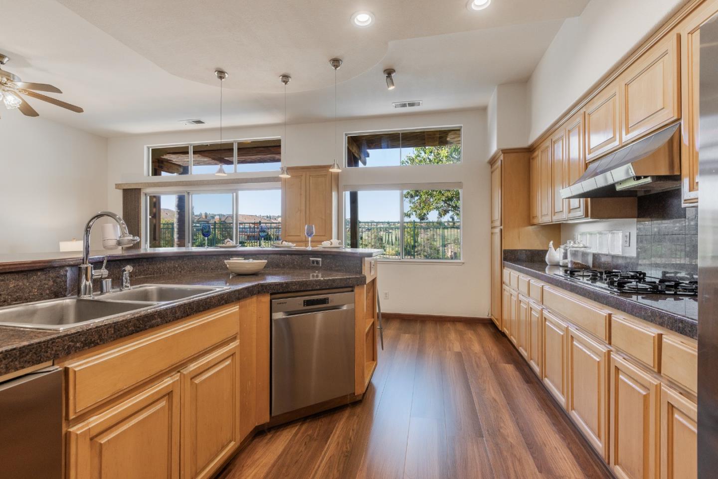 Detail Gallery Image 15 of 37 For 5347 Ligurian Dr, San Jose,  CA 95138 - 4 Beds | 2 Baths