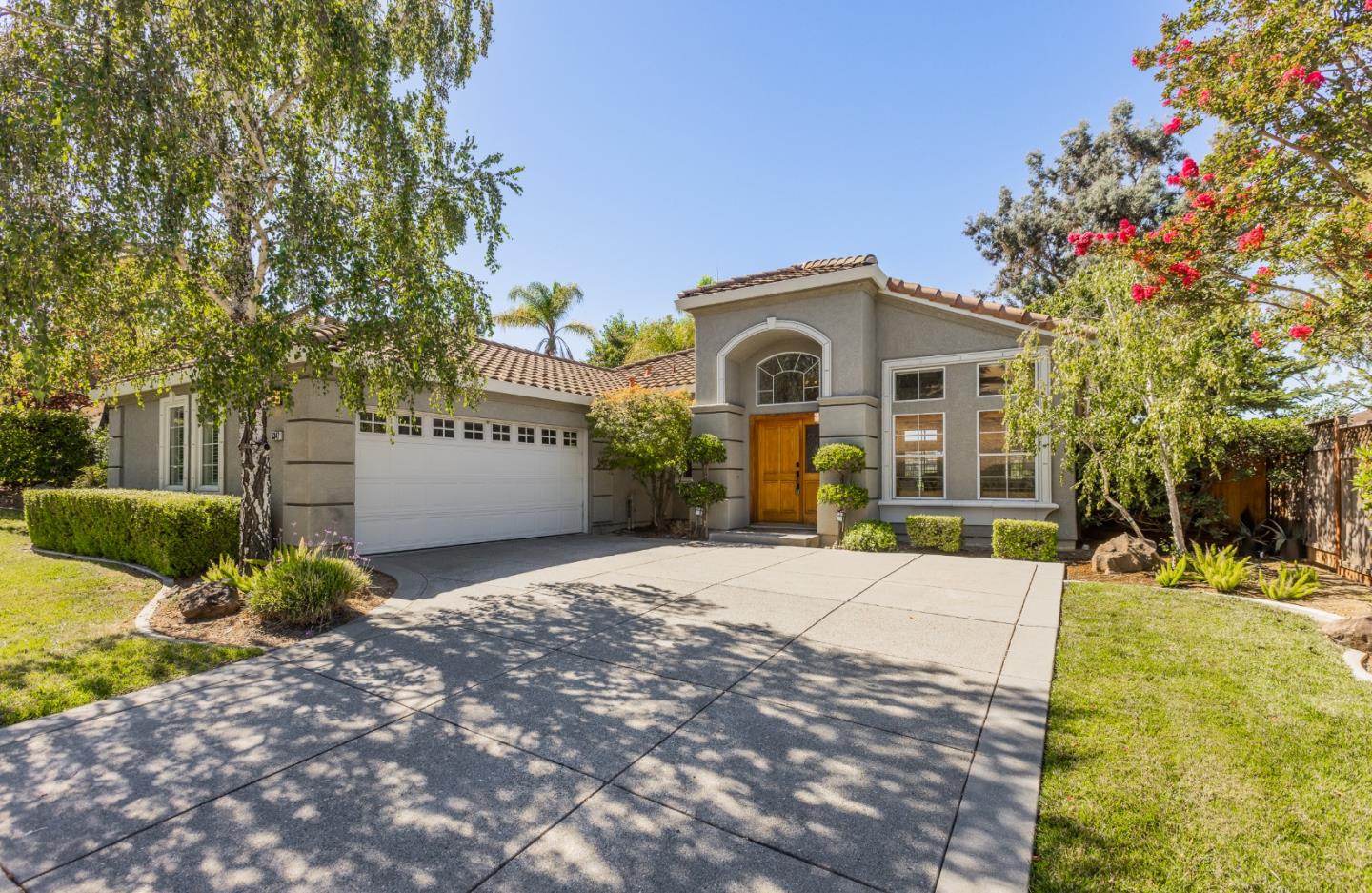 Detail Gallery Image 3 of 37 For 5347 Ligurian Dr, San Jose,  CA 95138 - 4 Beds | 2 Baths