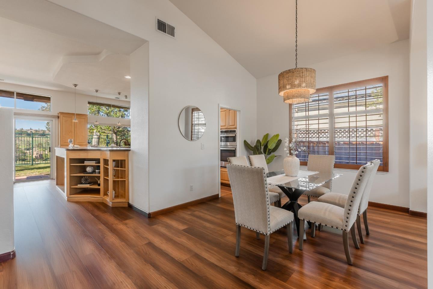 Detail Gallery Image 9 of 37 For 5347 Ligurian Dr, San Jose,  CA 95138 - 4 Beds | 2 Baths