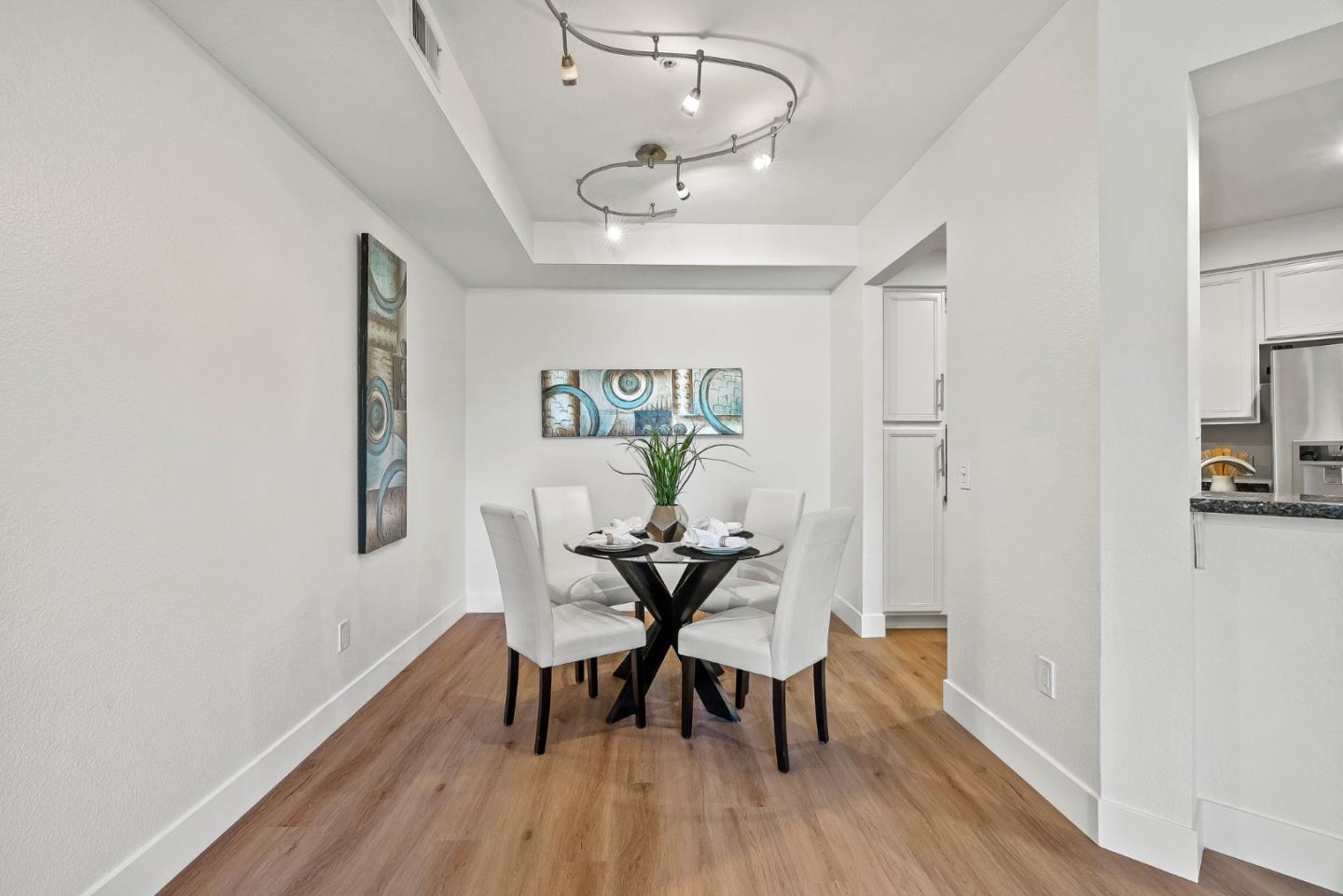 Detail Gallery Image 8 of 28 For 435 N 2nd St #418,  San Jose,  CA 95112 - 2 Beds | 2 Baths